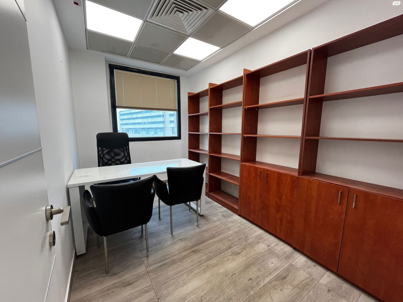 מיזוג מרכזי עם שליטה נפרדת בכל חדר