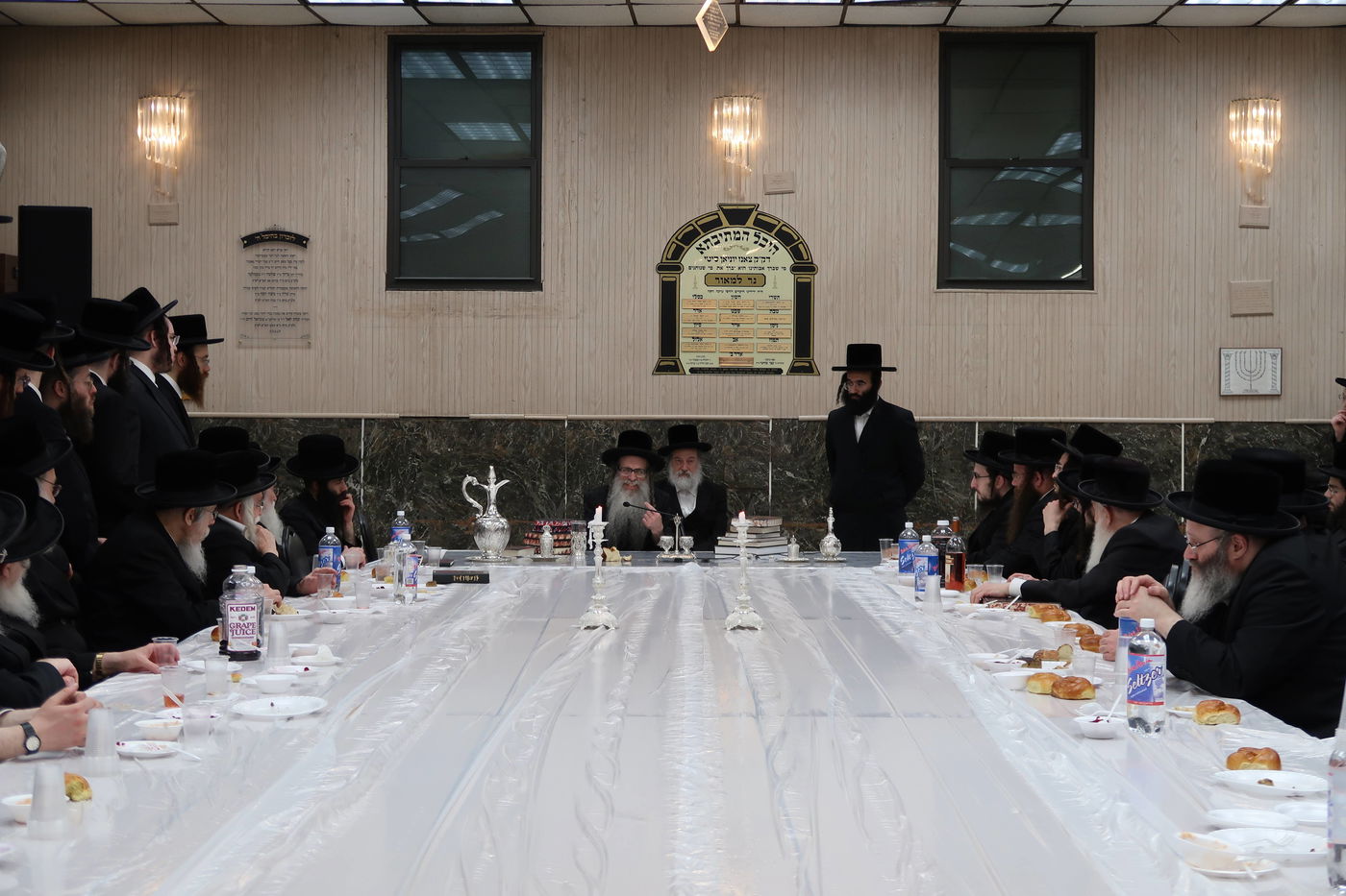 הילולא קדישא בחצה"ק צאנז זוויעהיל