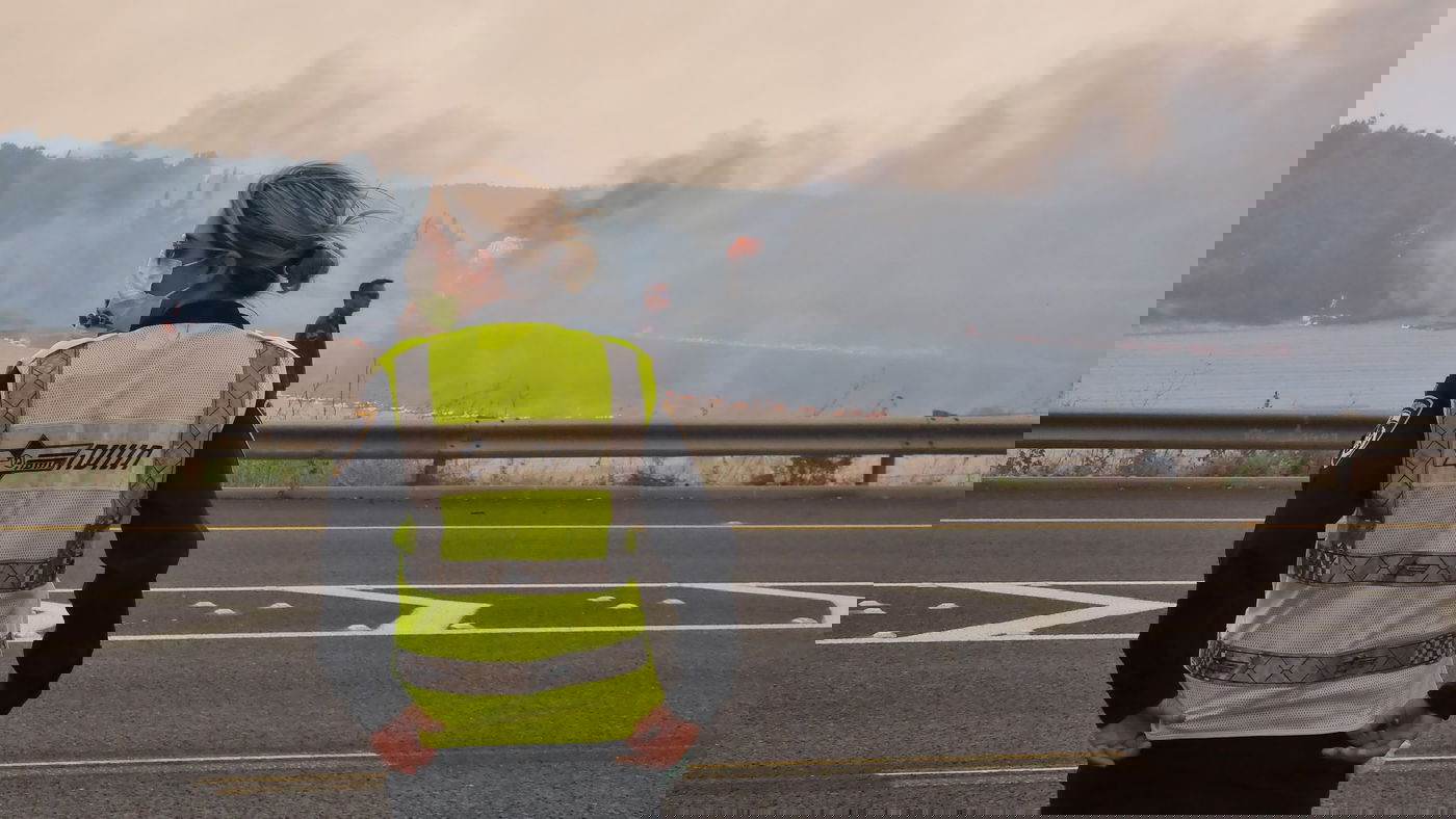 גובר החשד להצתות מכוונות: שריפות באזורים רבים, עוד ועוד יישובים מתפנים