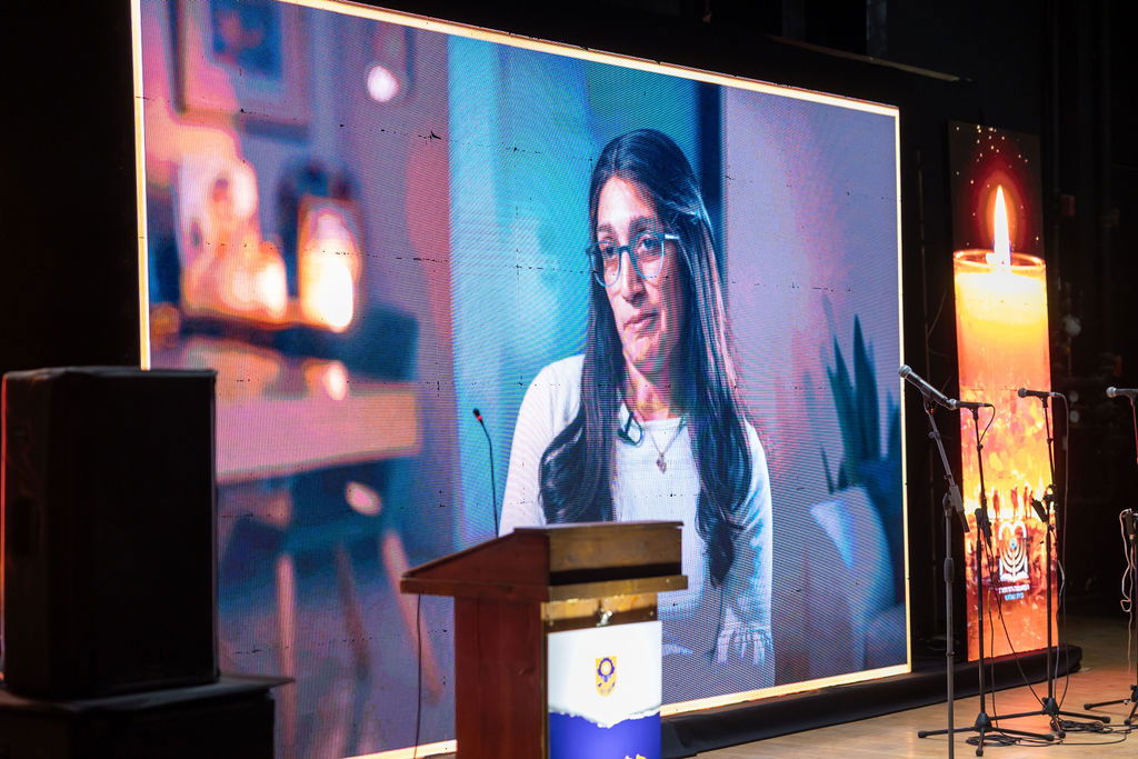 האירוע התקיים בשיתוף אתר ׳כיכר השבת׳ במסגרתו צפו הגולשים בערב המרגש בשידור חי