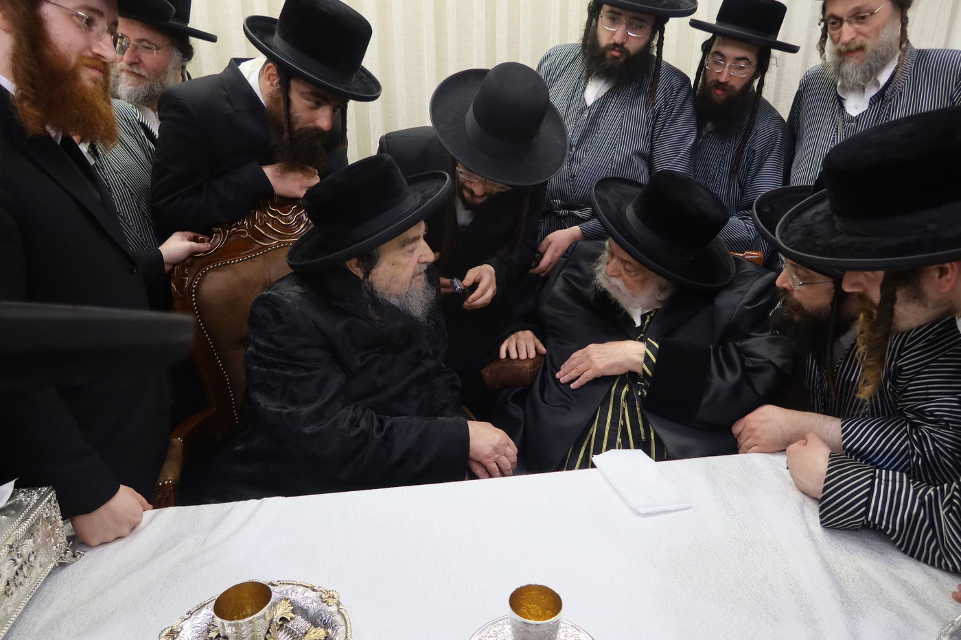 האדמו"ר מתולדות אברהם יצחק בביקור אצל הגה"צ רבי יעקב מאיר שכטר