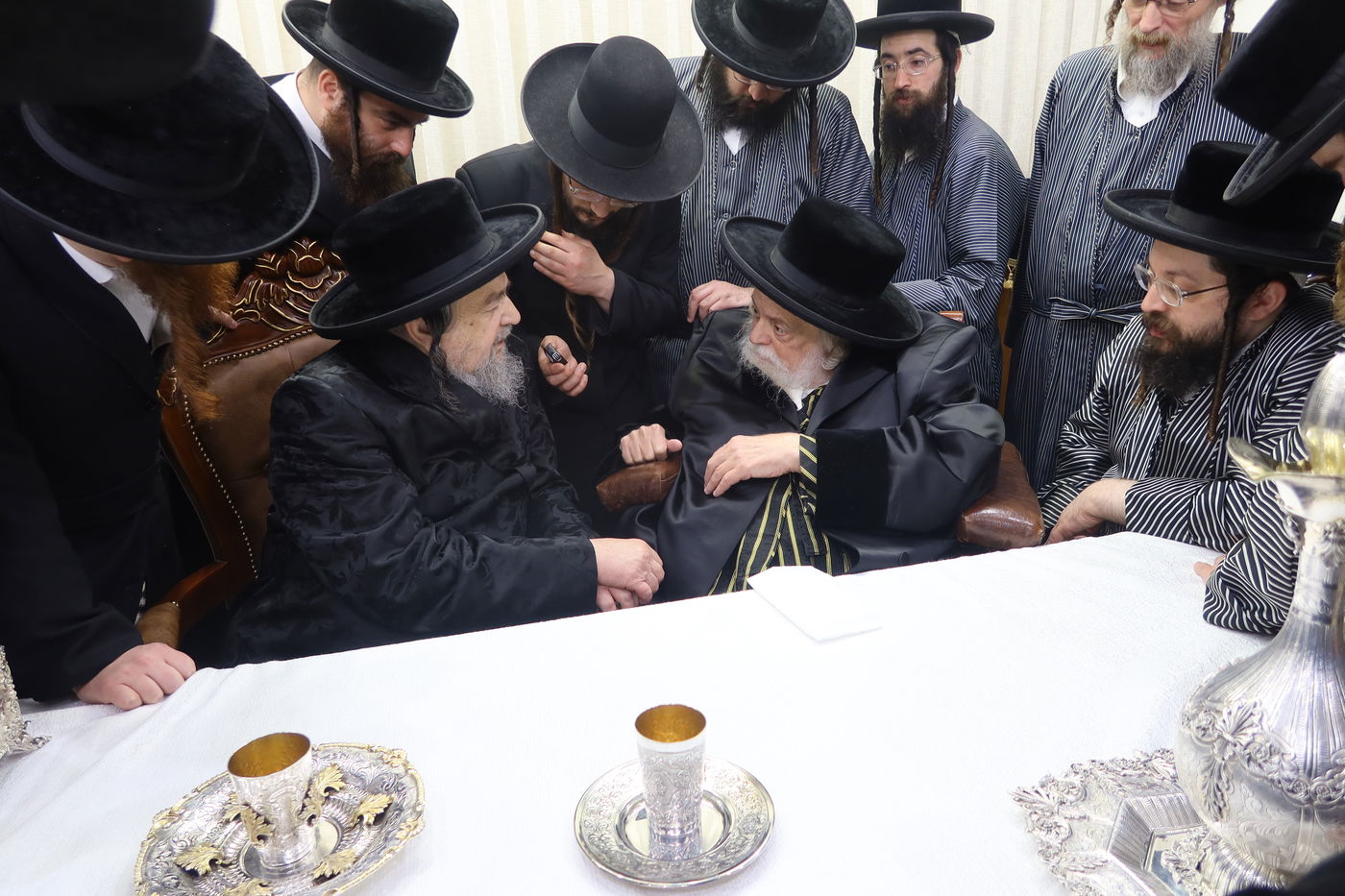 האדמו"ר מתולדות אברהם יצחק בביקור אצל הגה"צ רבי יעקב מאיר שכטר