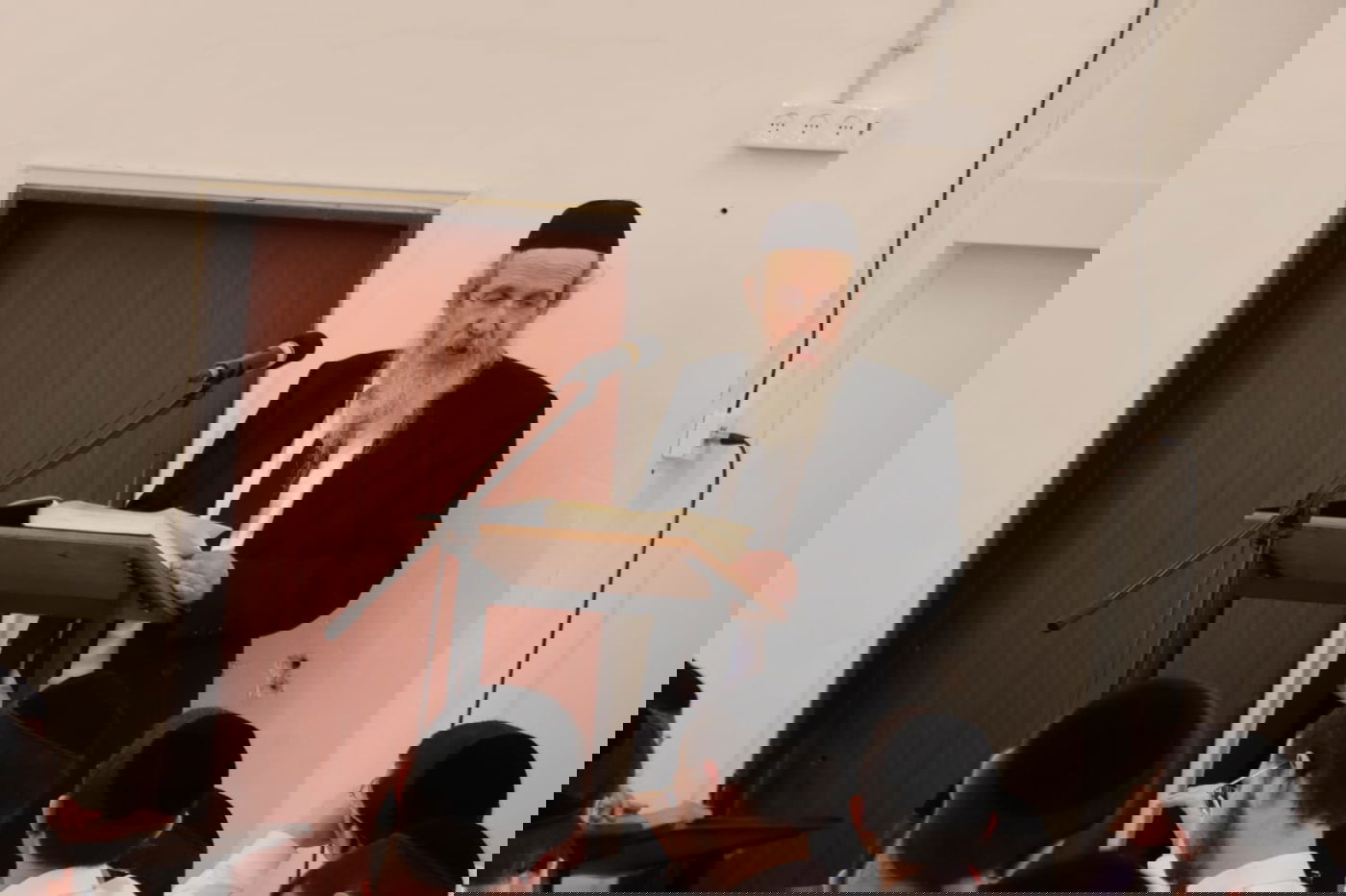 הגאון רבי חיים פרץ ברמן בשיעור פתיחת הזמן