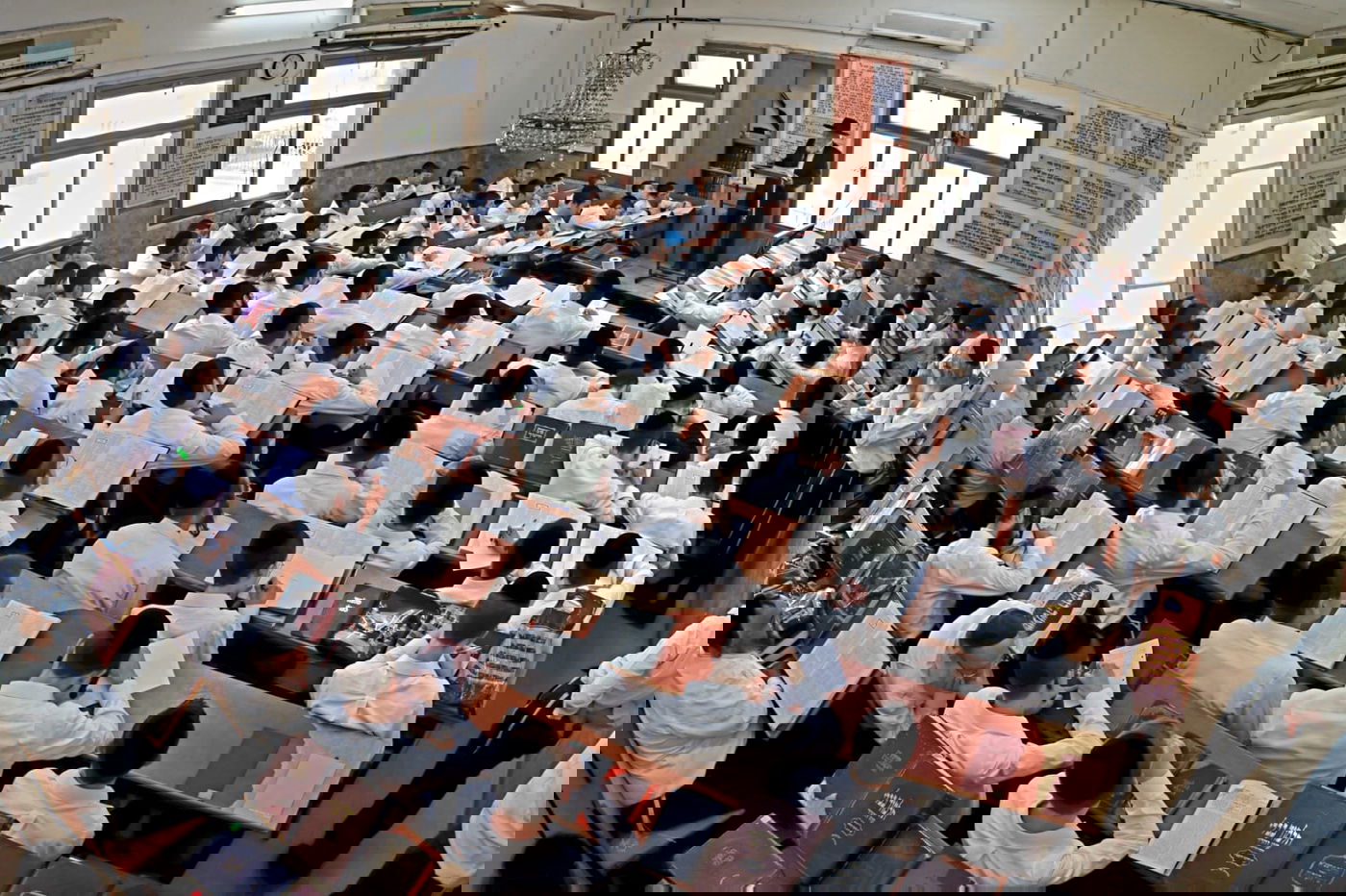 פתיחת זמן קיץ בפוניבז'