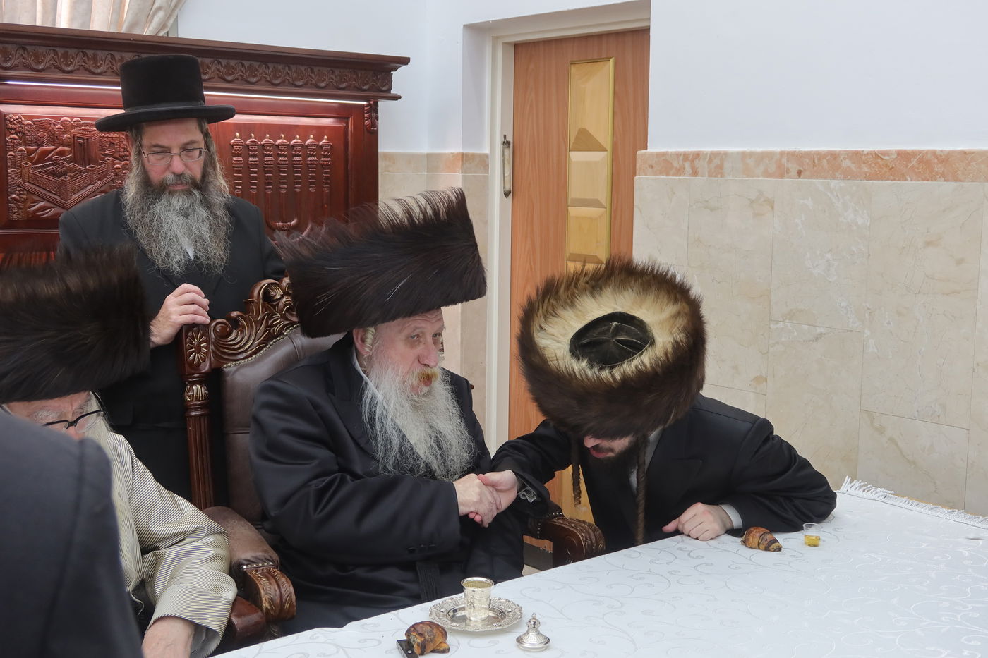 שמחת הברית בחצה"ק טשארנאביל - משכנות הרועים