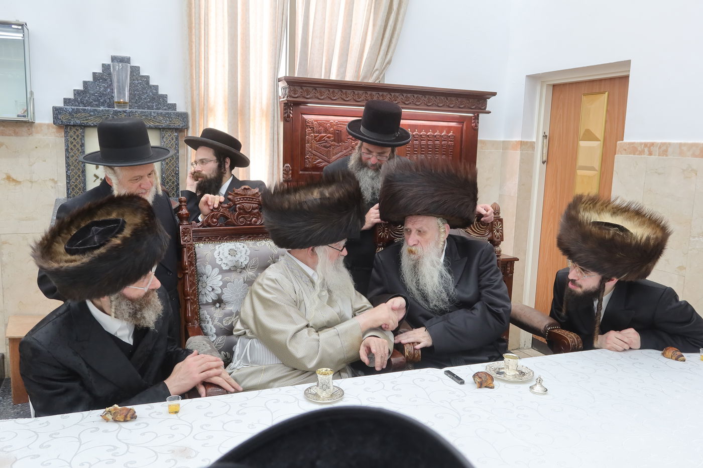 שמחת הברית בחצה"ק טשארנאביל - משכנות הרועים