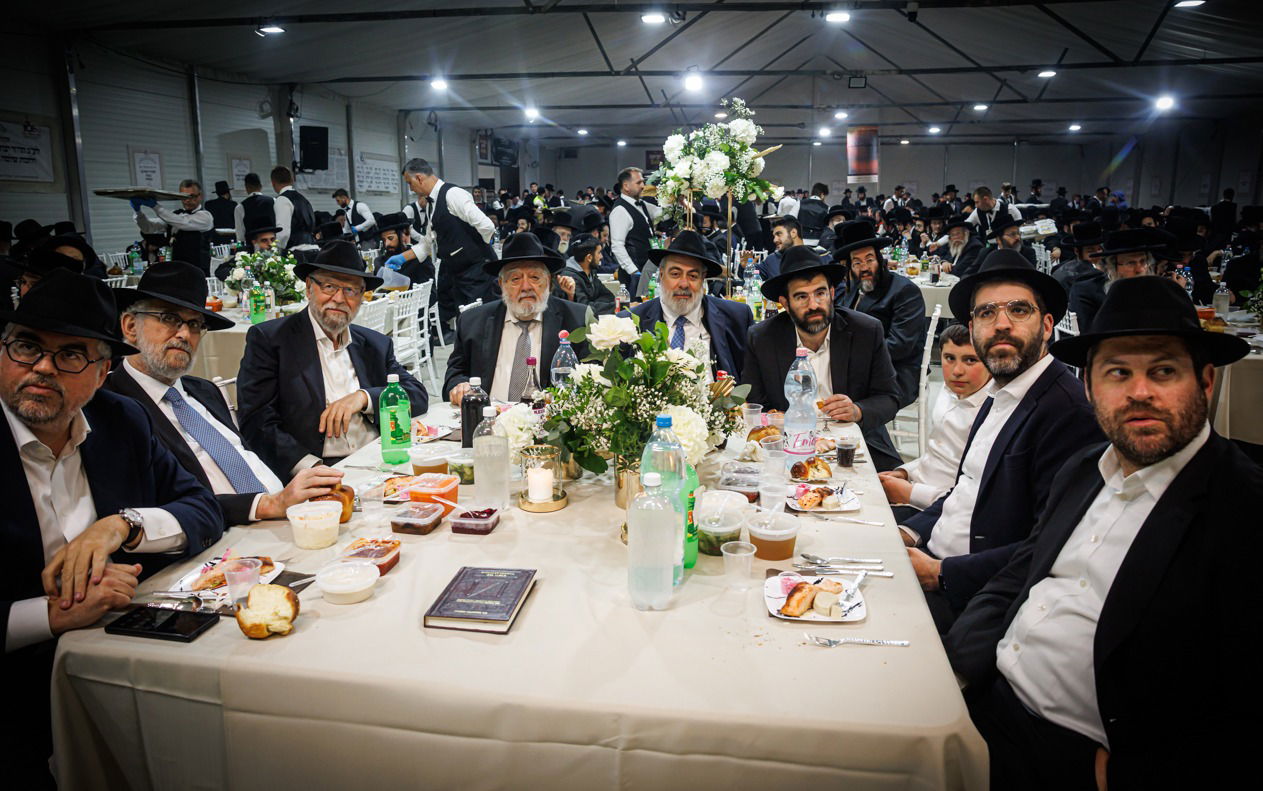 סעודת הילולא בקרעסטיר