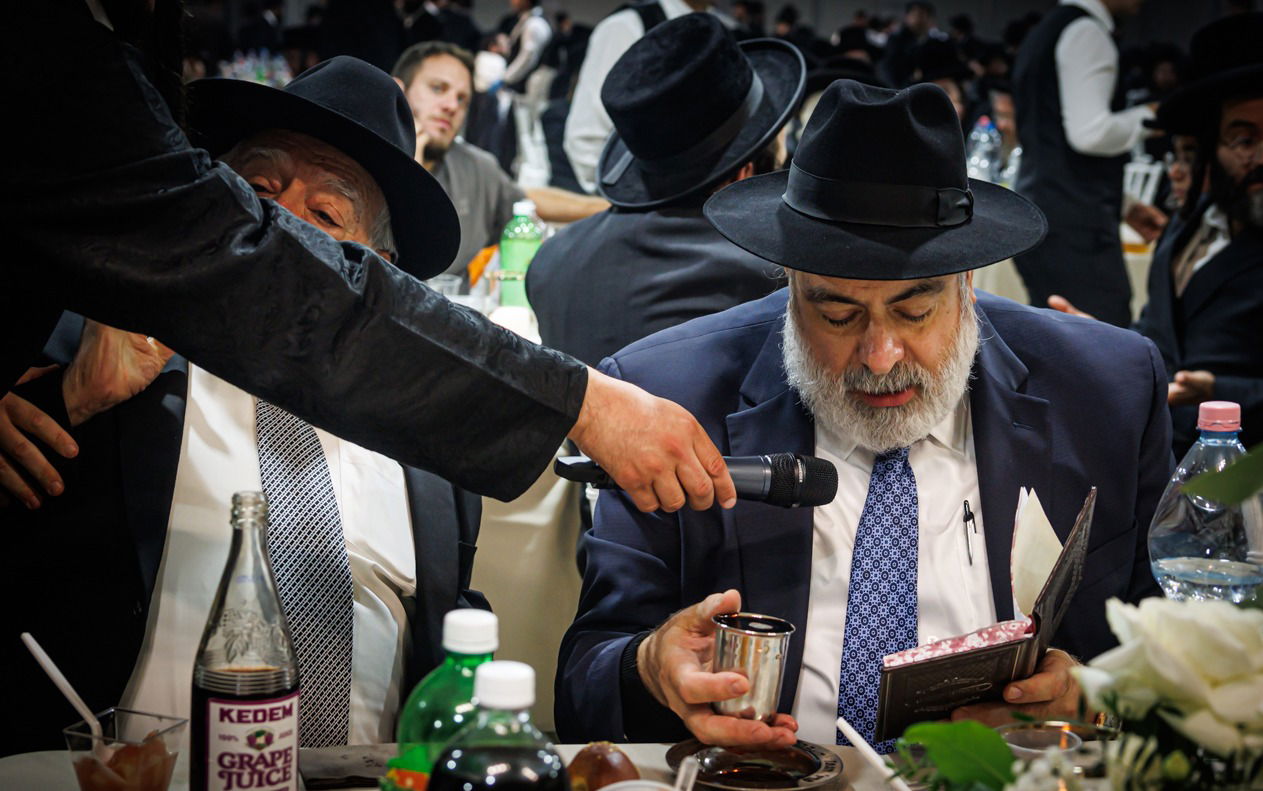 סעודת הילולא בקרעסטיר