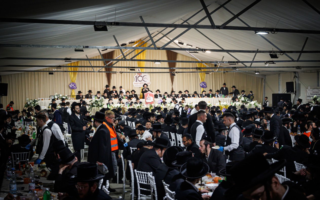 סעודת הילולא בקרעסטיר