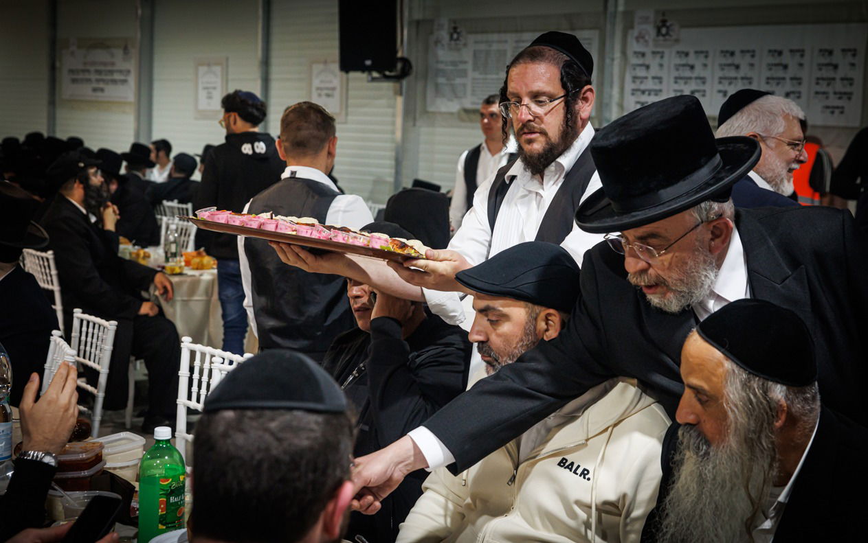 סעודת הילולא בקרעסטיר