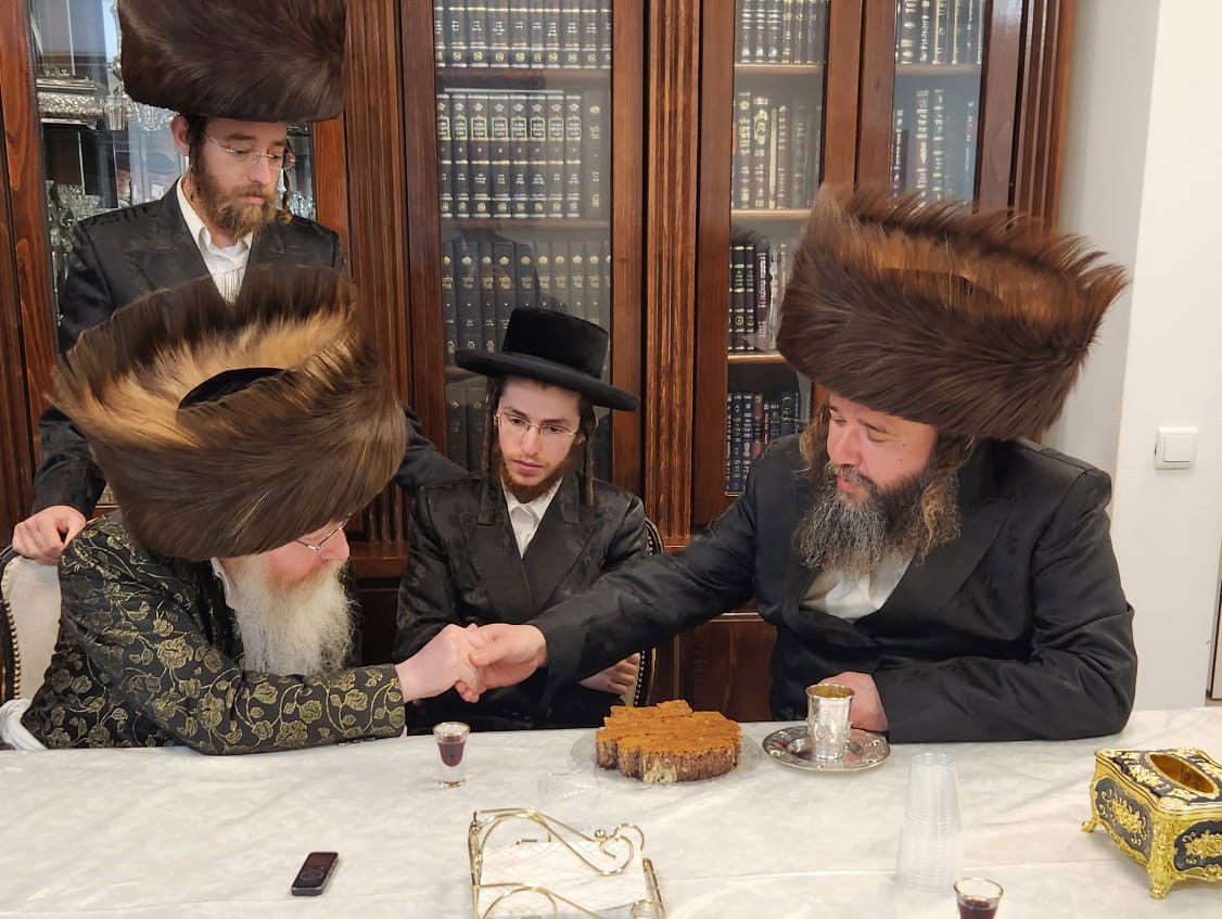 שמחת בית קרעטשניף קרית גת – קאמארנא