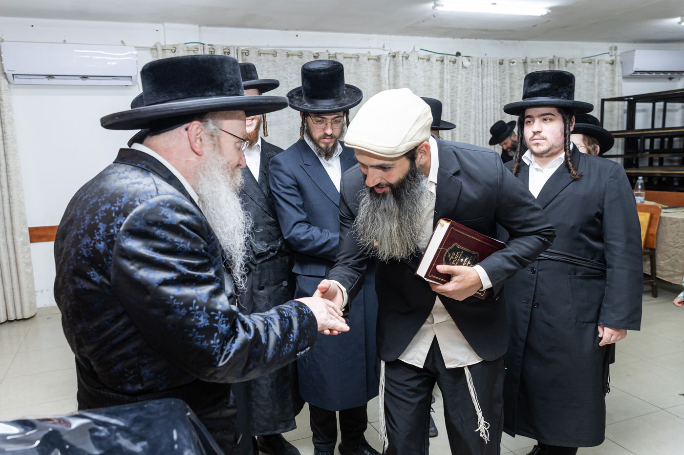 שמחת בית קרעטשניף קרית גת – קאמארנא