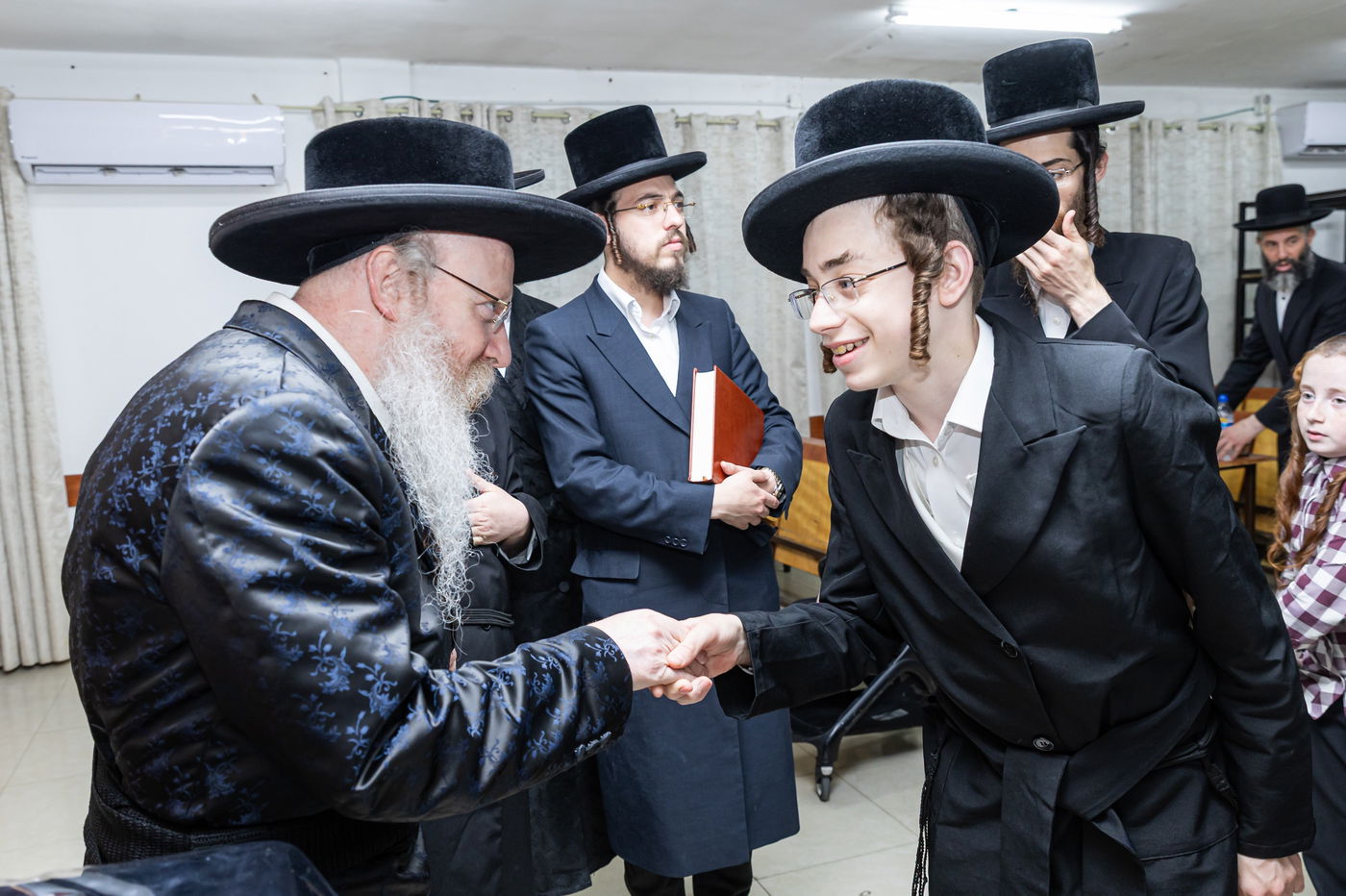 שמחת בית קרעטשניף קרית גת – קאמארנא