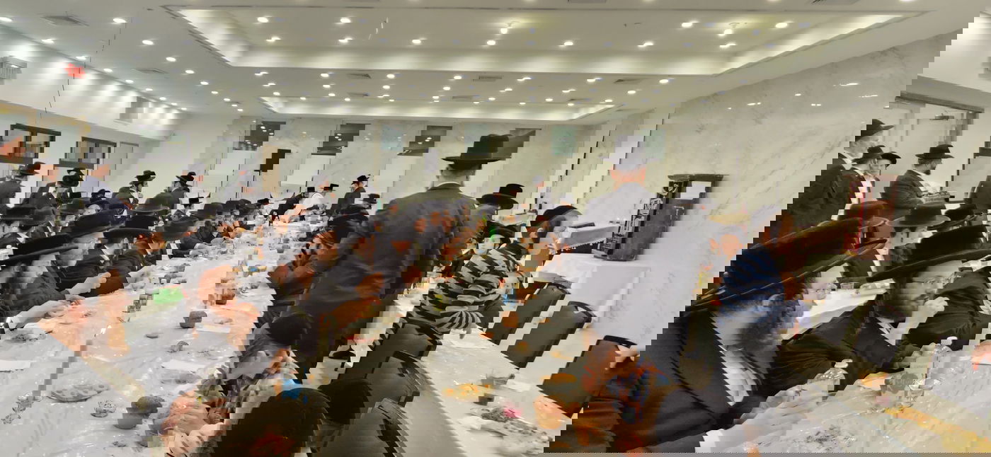 האדמו"ר מקוסען לייקווד בהילולת הרה"ק ר' ישעל'ע מקרעסטיר זי"ע