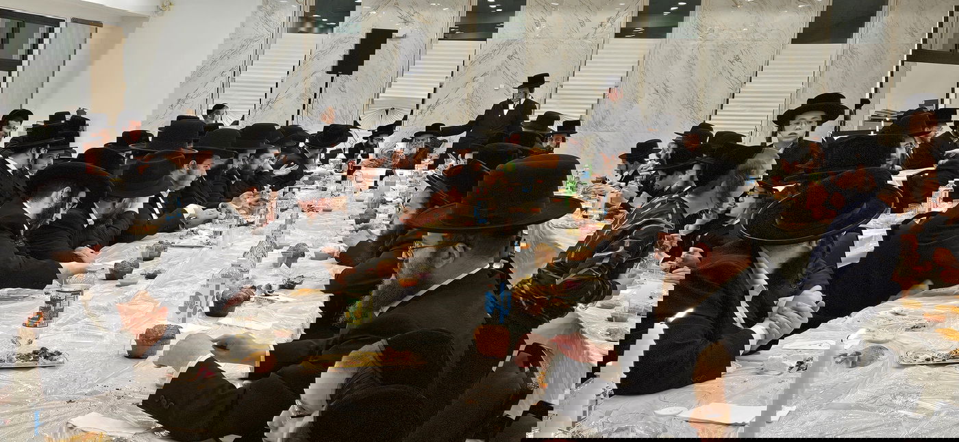 האדמו"ר מקוסען לייקווד בהילולת הרה"ק ר' ישעל'ע מקרעסטיר זי"ע