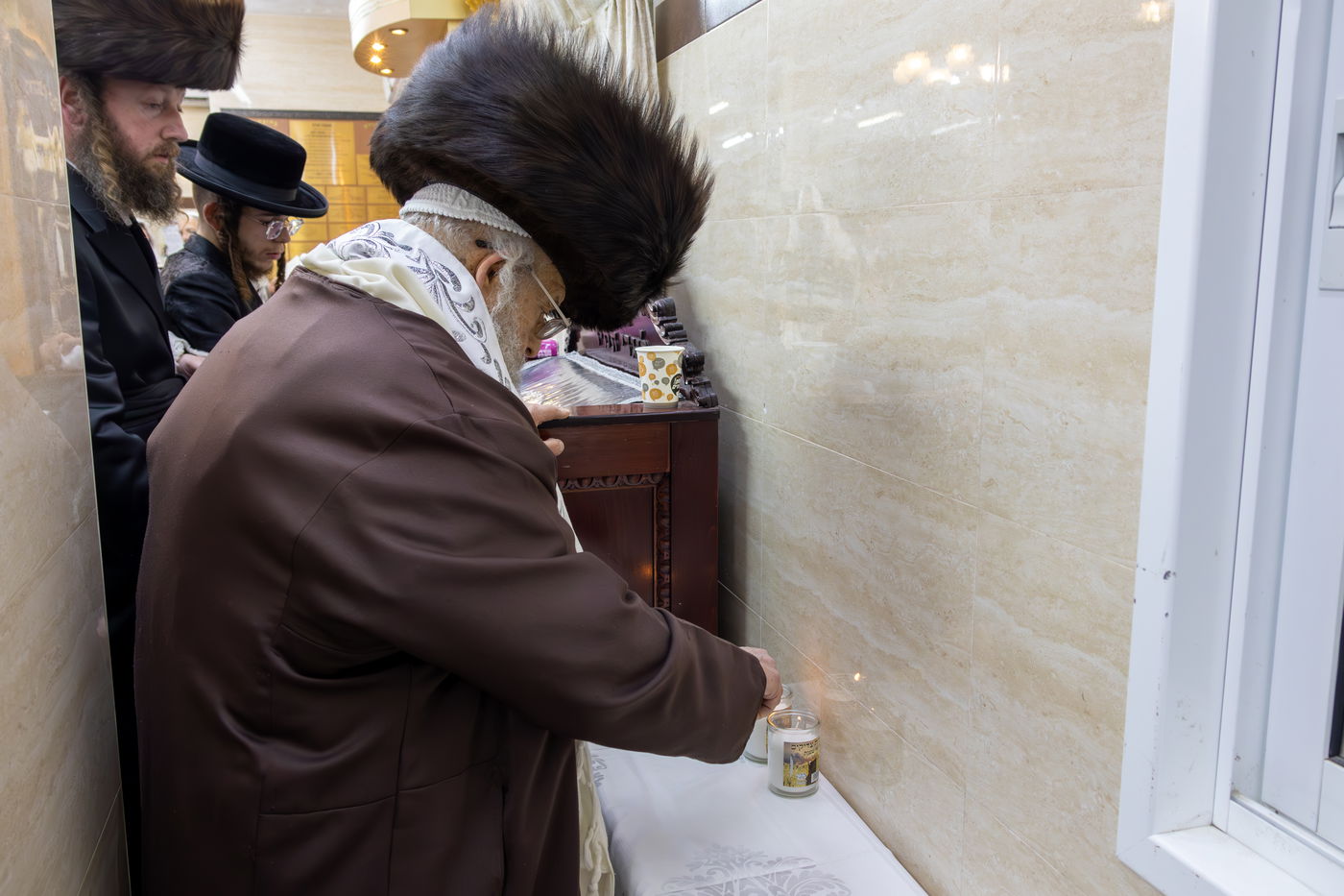 האדמו"ר מפינסק קרלין ערב שב"ק בב"ב