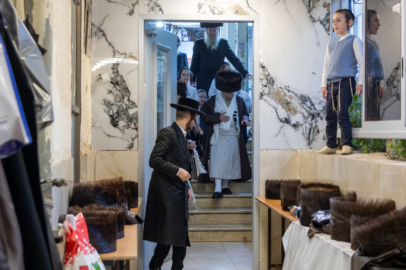 האדמו"ר מפינסק קרלין ערב שב"ק בב"ב