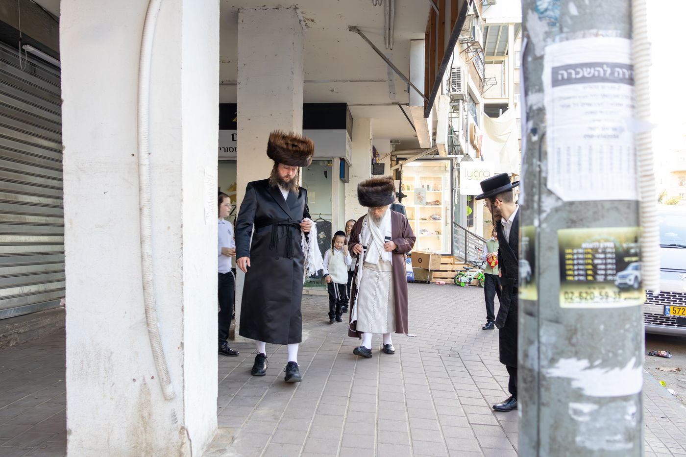האדמו"ר מפינסק קרלין ערב שב"ק בב"ב