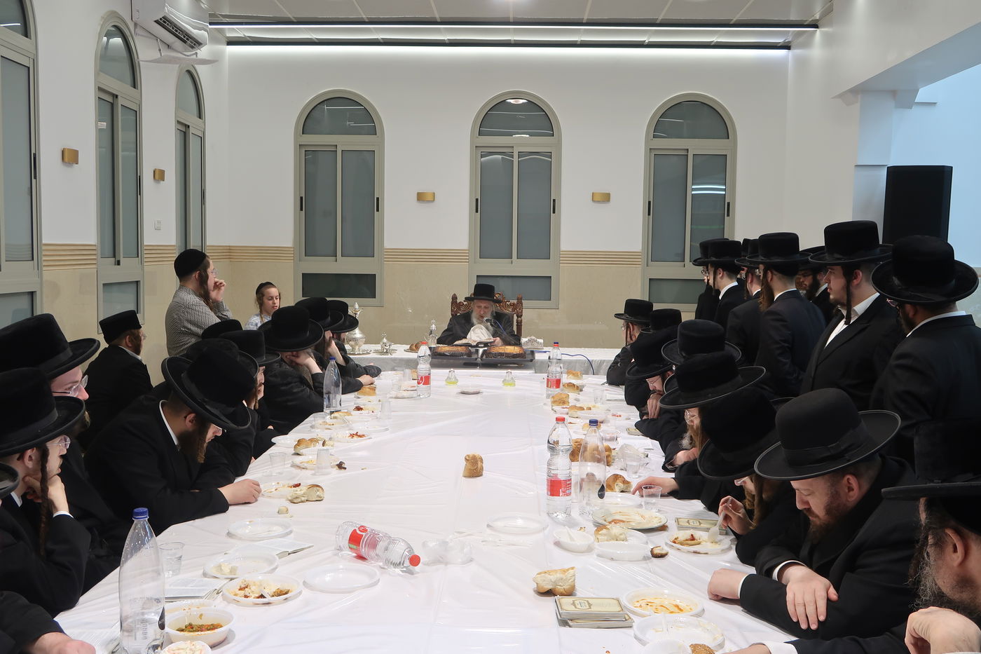 האדמו"ר מטשארנוביל בהילולת בעל ה'דברי חיים' 