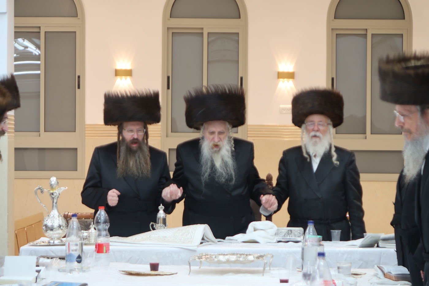 סעודת משיח בחצה"ק טשארנוביל