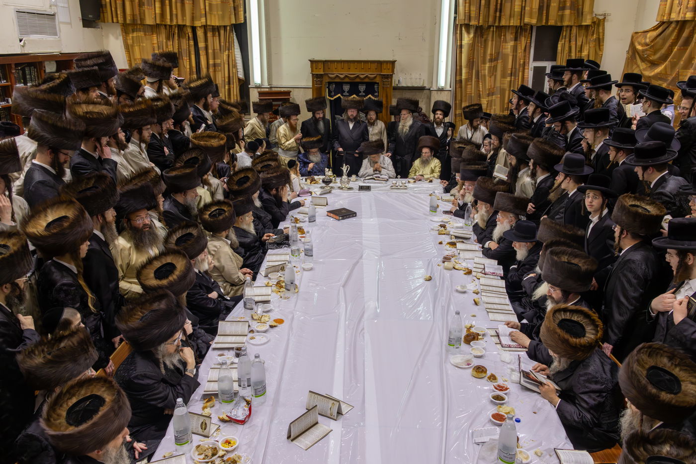 הילולא קדישא בפינסק קרלין