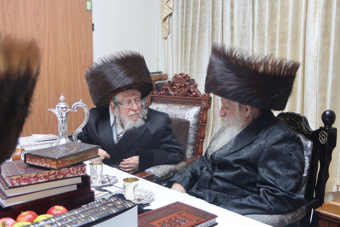 האדמו"ר מסטרופקוב בביקור אצל האדמו"ר