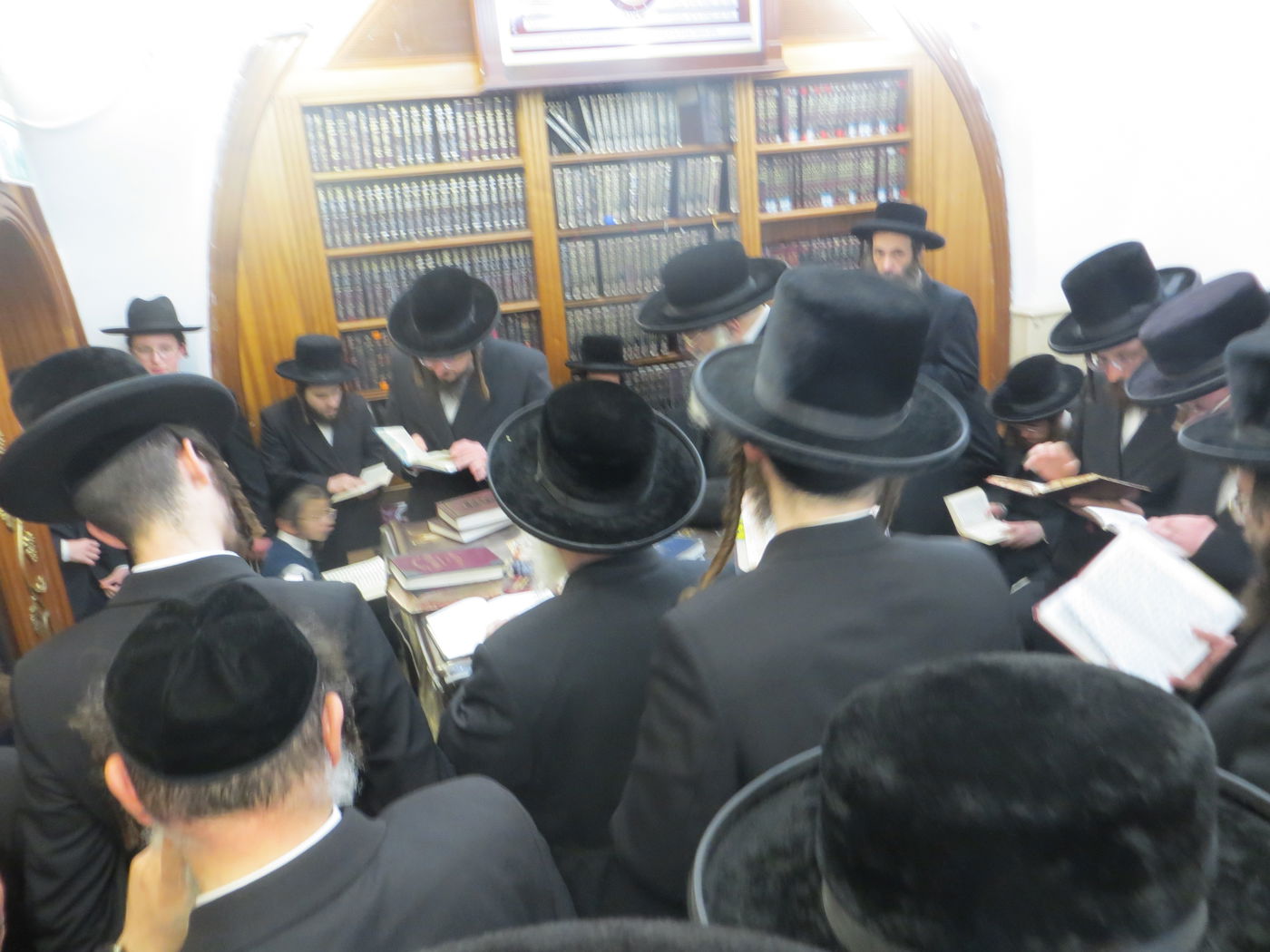 האדמו"ר מדושינסקיא באתרא קדישא מירון