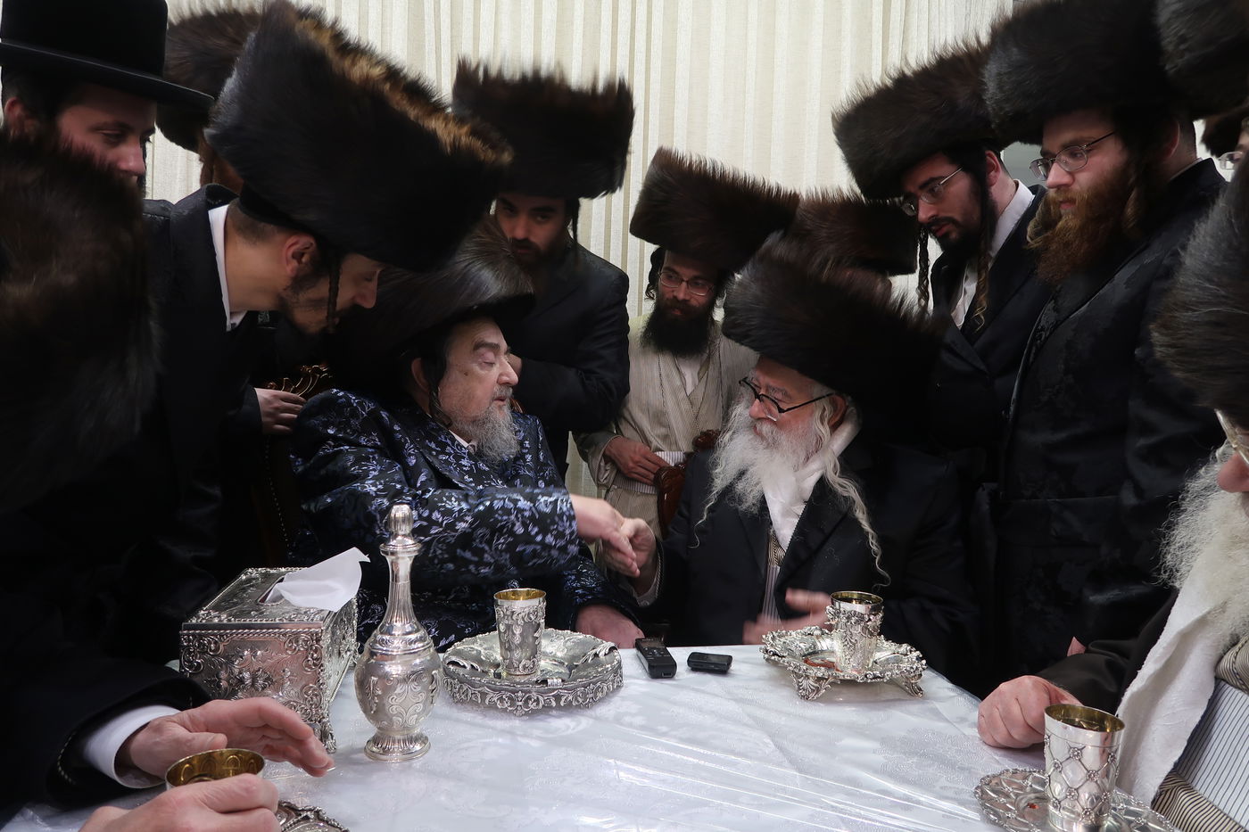 האדמו"ר ממשכנות הרועים בביקור אצל הגרי"מ שכטר