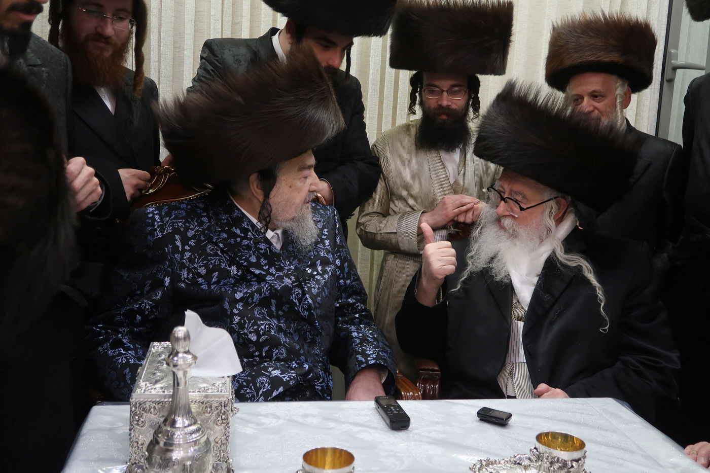 האדמו"ר ממשכנות הרועים בביקור אצל הגרי"מ שכטר