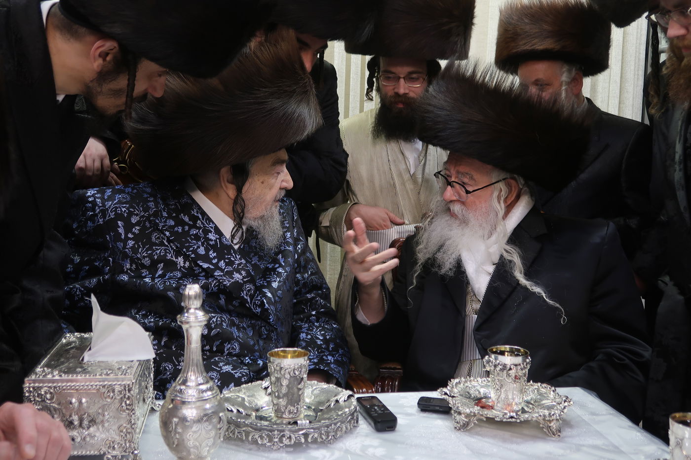 האדמו"ר ממשכנות הרועים בביקור אצל הגרי"מ שכטר