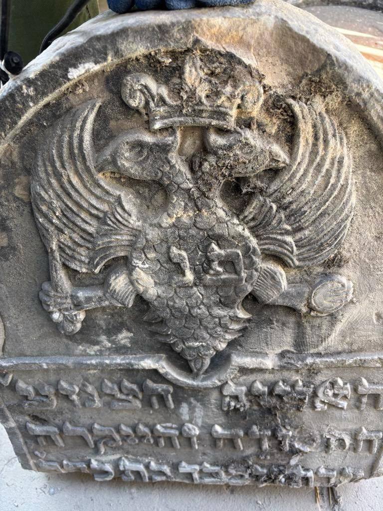 מבצע החזרת המצבות האבודות לבית הקברות היהודי בפשיסחה