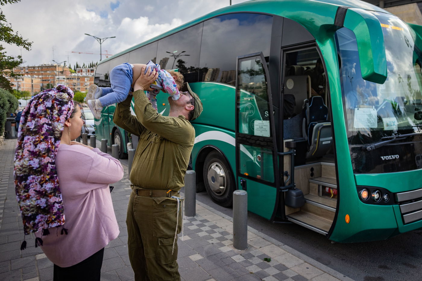 המילואימניקים נפרדים מהמשפחה