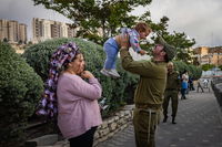 המילואימניקים נפרדים מהמשפחה