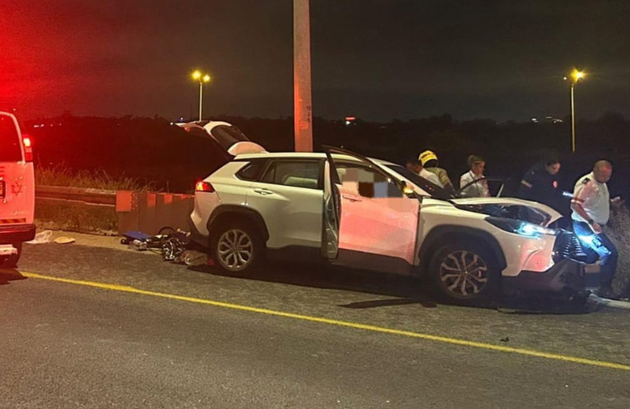 הרוג בכניסה לעיר החרדית: הרכב התנגש בעוצמה ברמזור