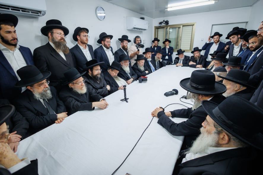 כינוס החירום של ראשי הישיבות במעונו של הגר"ד לנדו