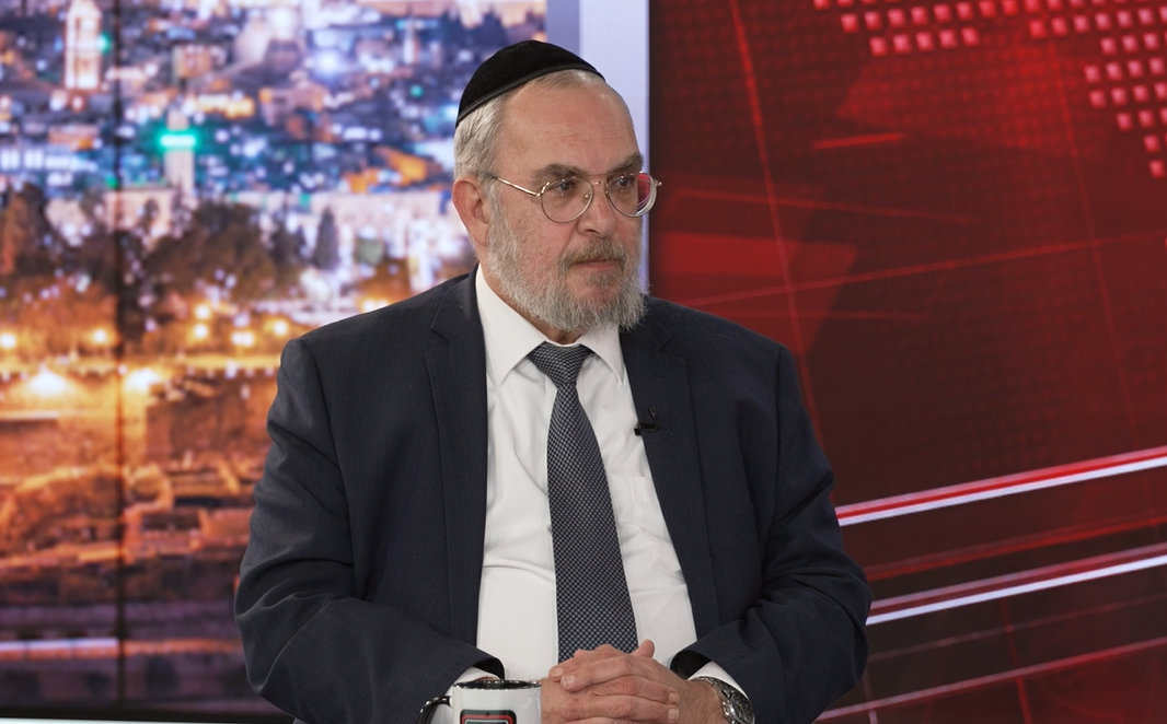 ח"כ יעקב אשר ברייאון באולפן 'כיכר השבת'