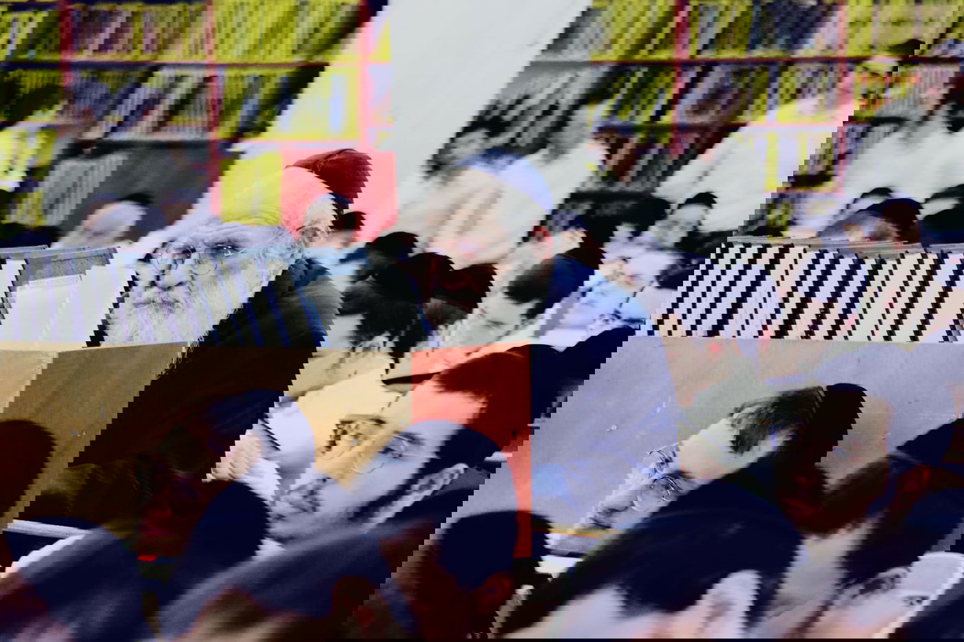 הגאון רבי חיים ברמן ה'מתמיד' של הישיבה, במעמד הפתיחה