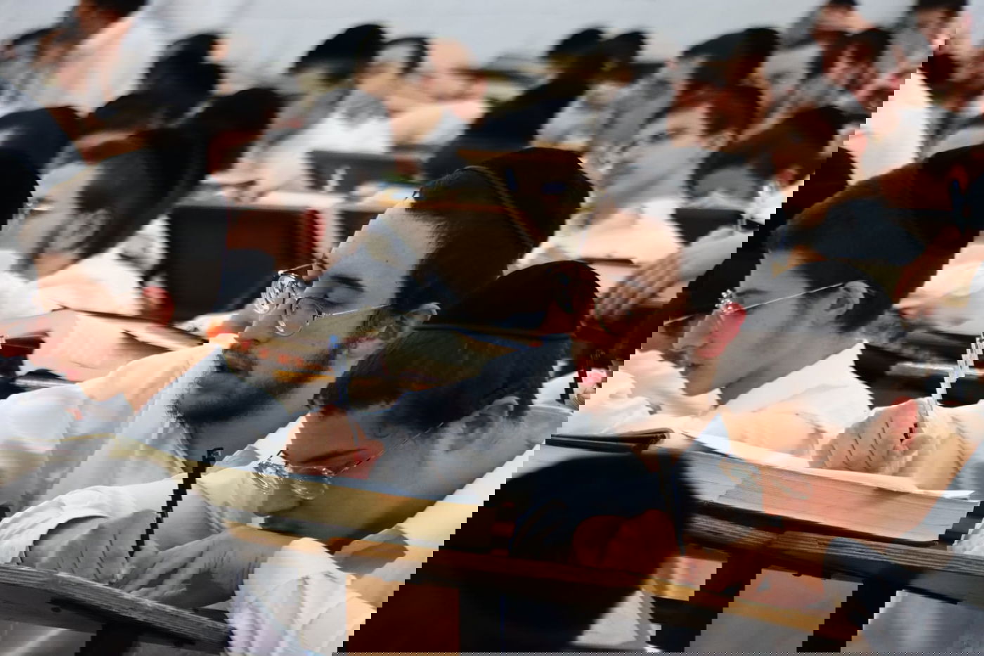 הגאון רבי דוד לוי בשיעור כללי בישיבת פוניבז'