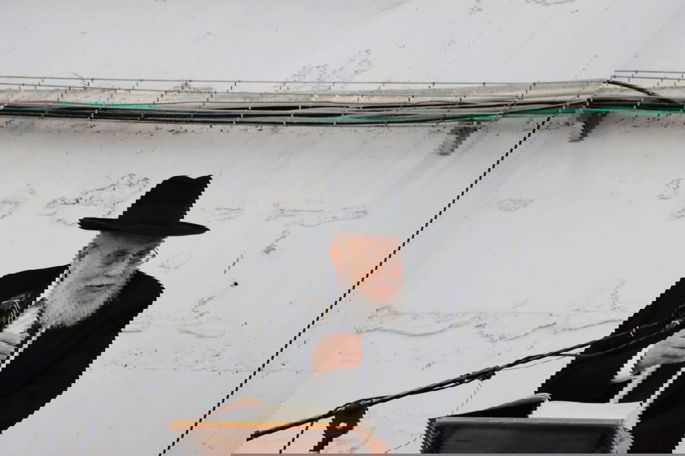 הגאון רבי דוד לוי בשיעור כללי בישיבת פוניבז'