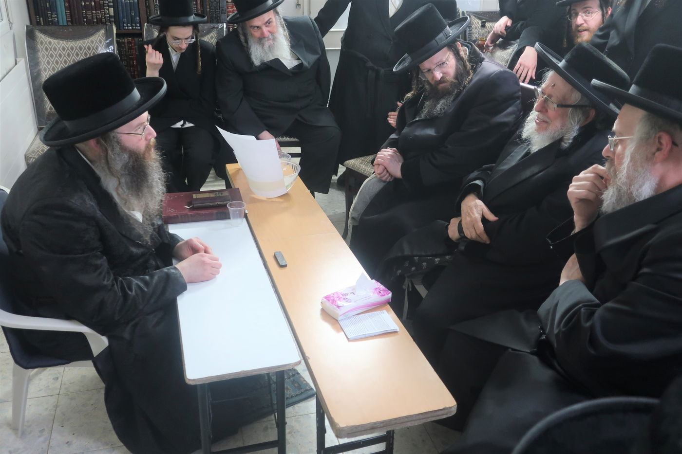 ניחום אבלים בחצה"ק טשאבא