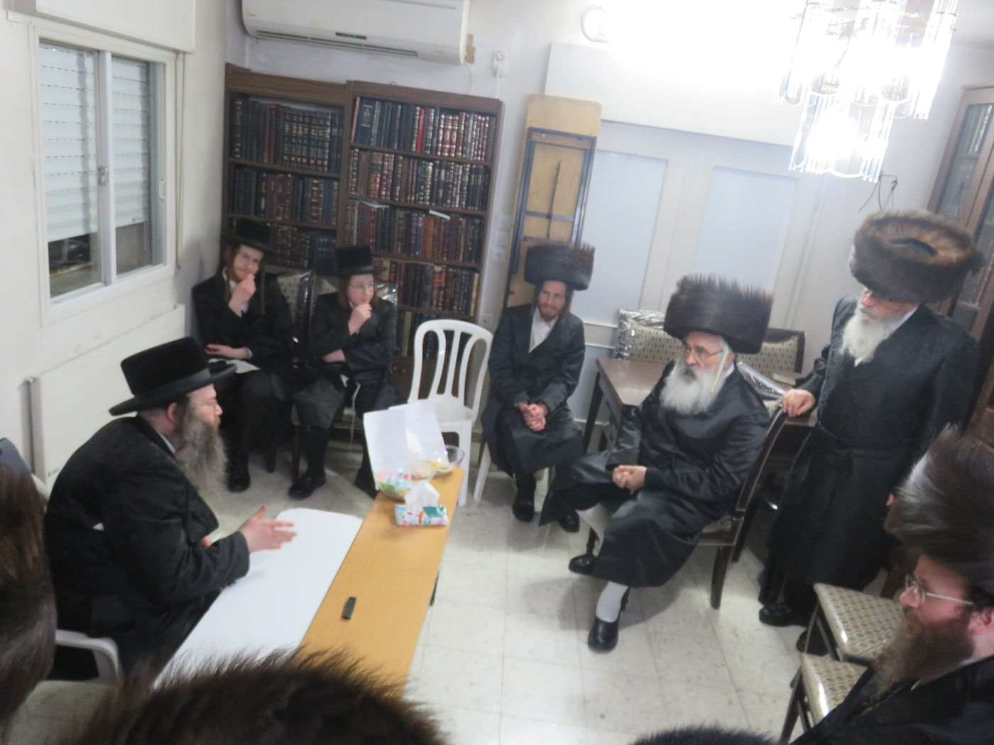 ניחום אבלים בחצה"ק טשאבא