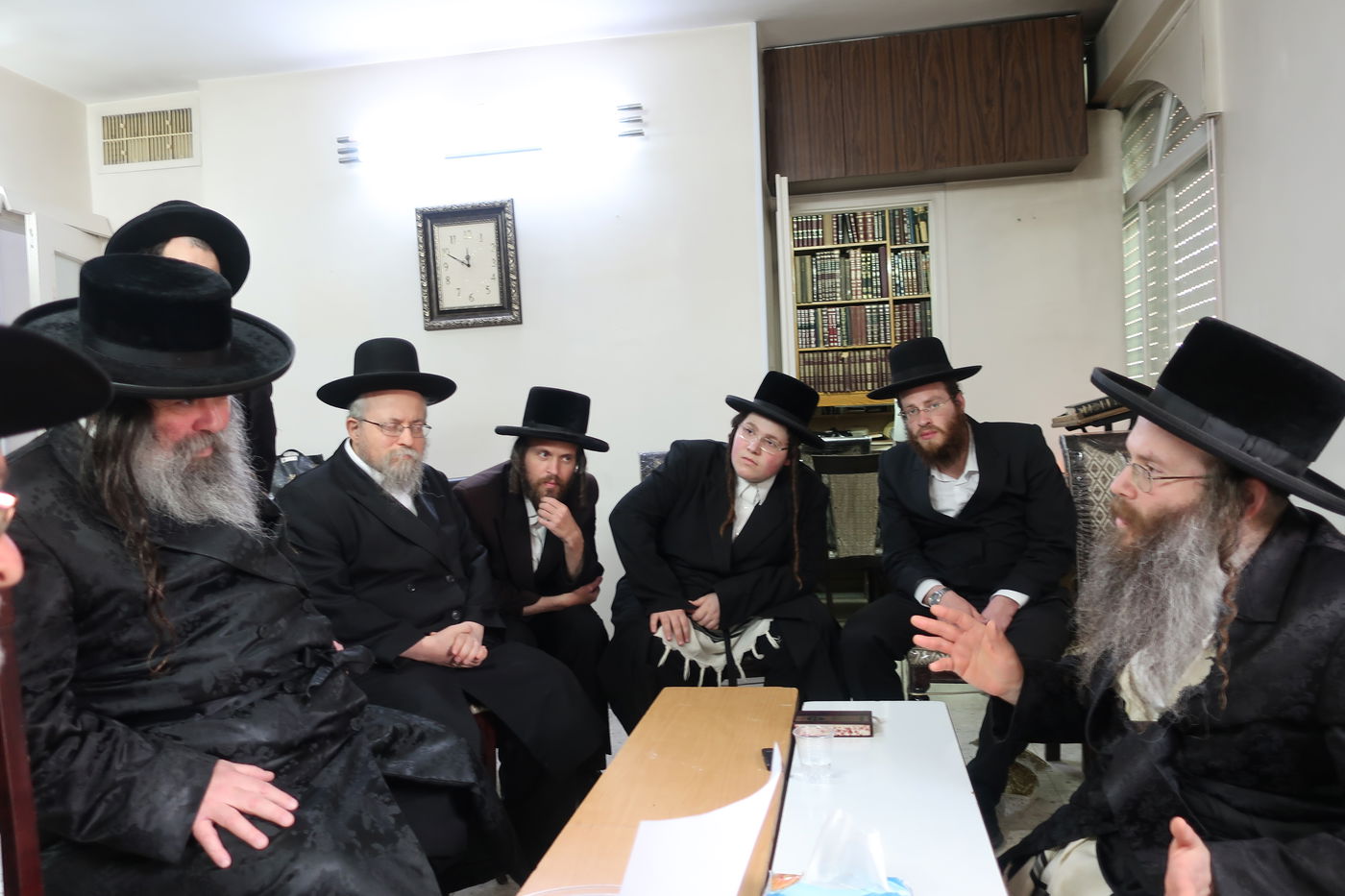 ניחום אבלים בחצה"ק טשאבא