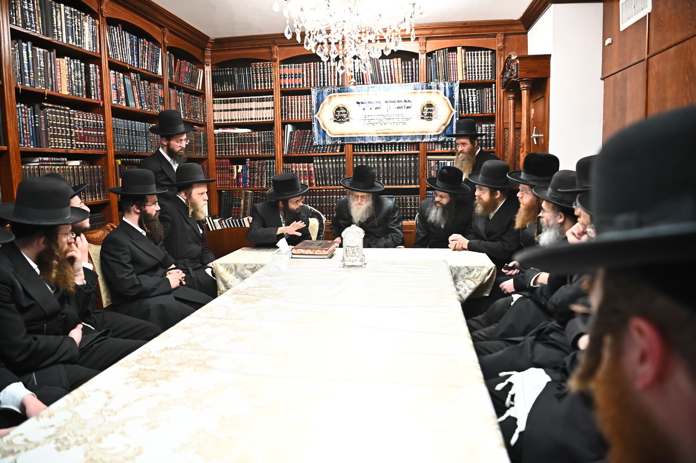 מבחן הוראה בבית האדמו"ר ממודז'יץ