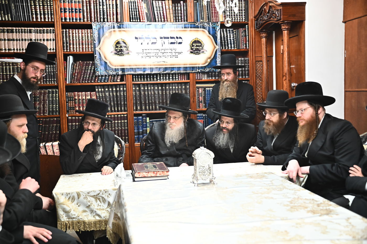 מבחן הוראה בבית האדמו"ר ממודז'יץ