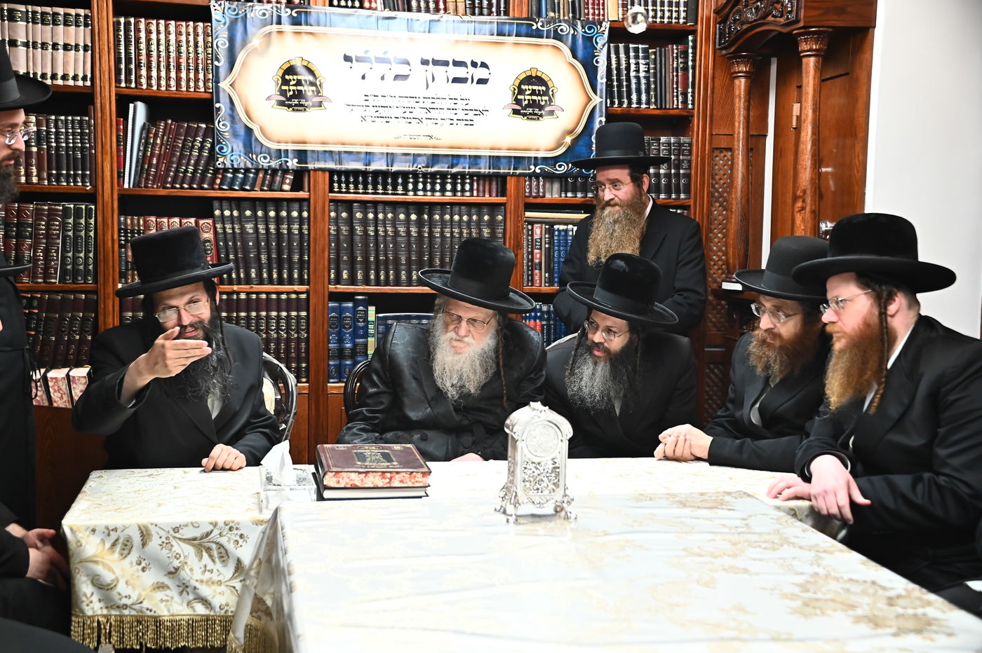 מבחן הוראה בבית האדמו"ר ממודז'יץ