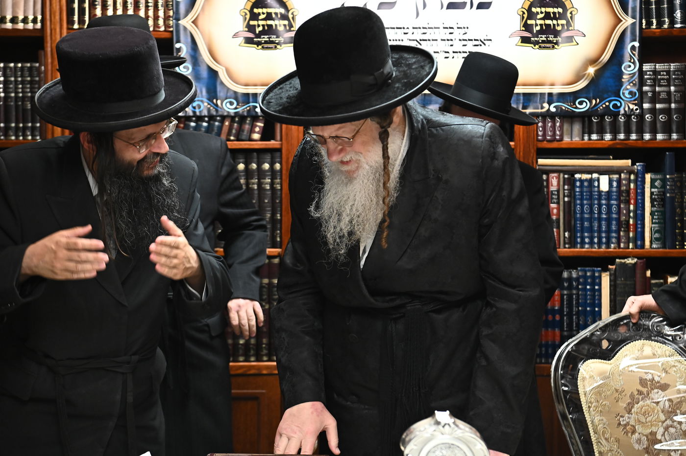 מבחן הוראה בבית האדמו"ר ממודז'יץ