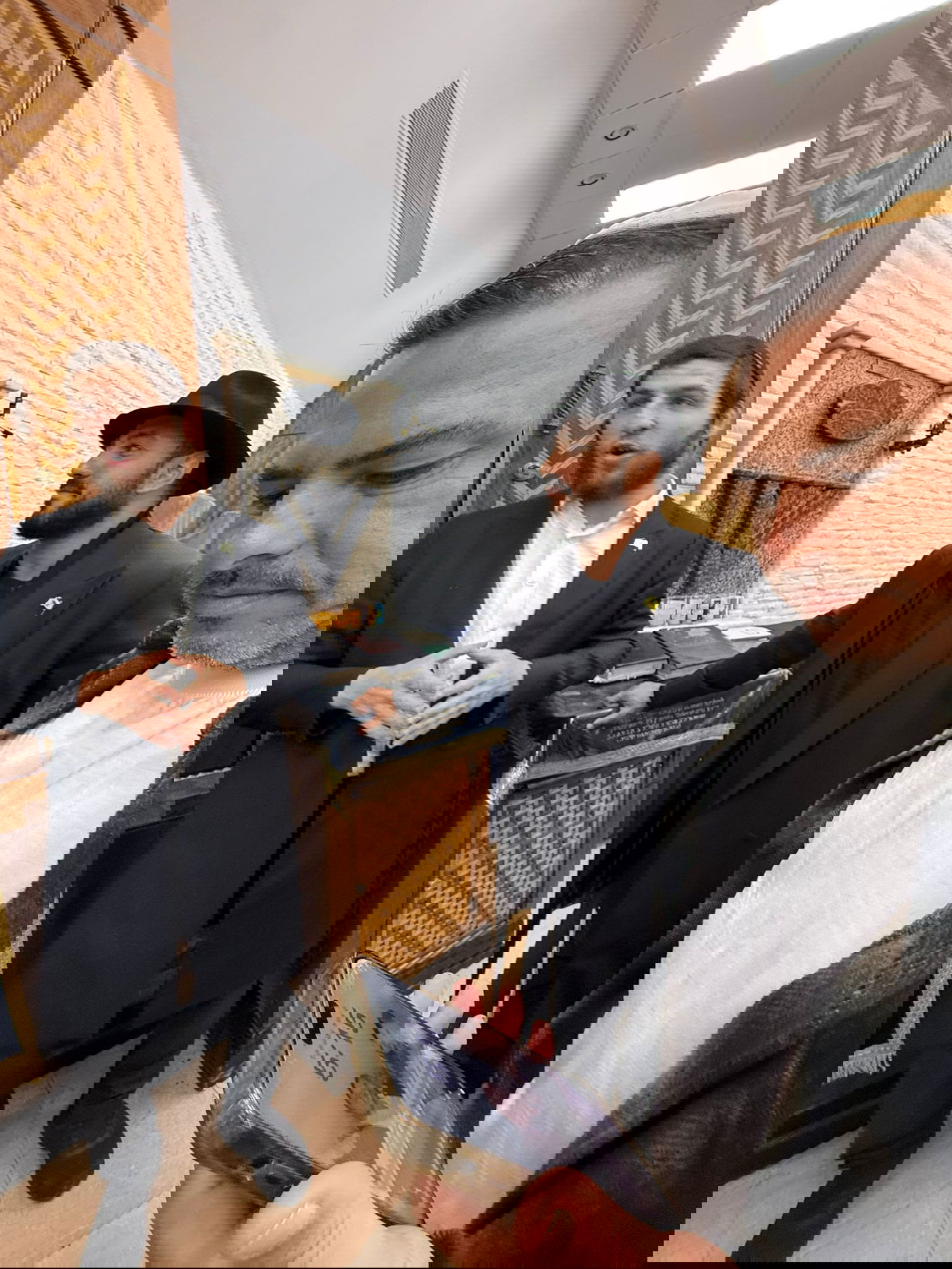 איתי לוי במרכז חב"ד העולמי