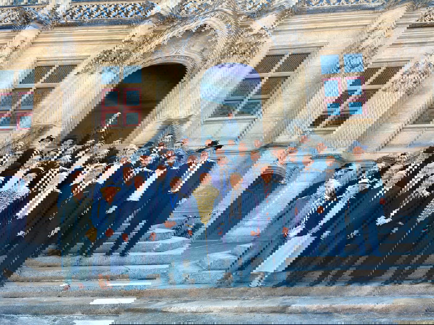 רבני צרפת וראשי הקהילות בקבלת הפנים לראשון לציון רבי דוד יוסף בעיר רואן