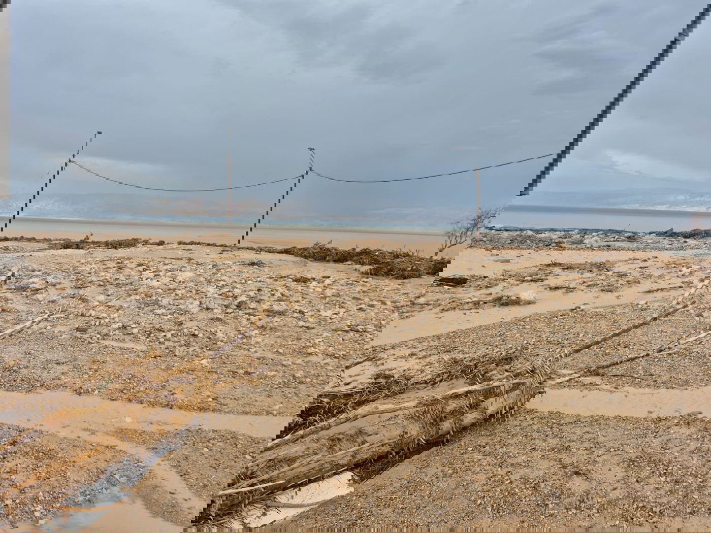 סחף בכניסה לשמורת הטבע עין גדי