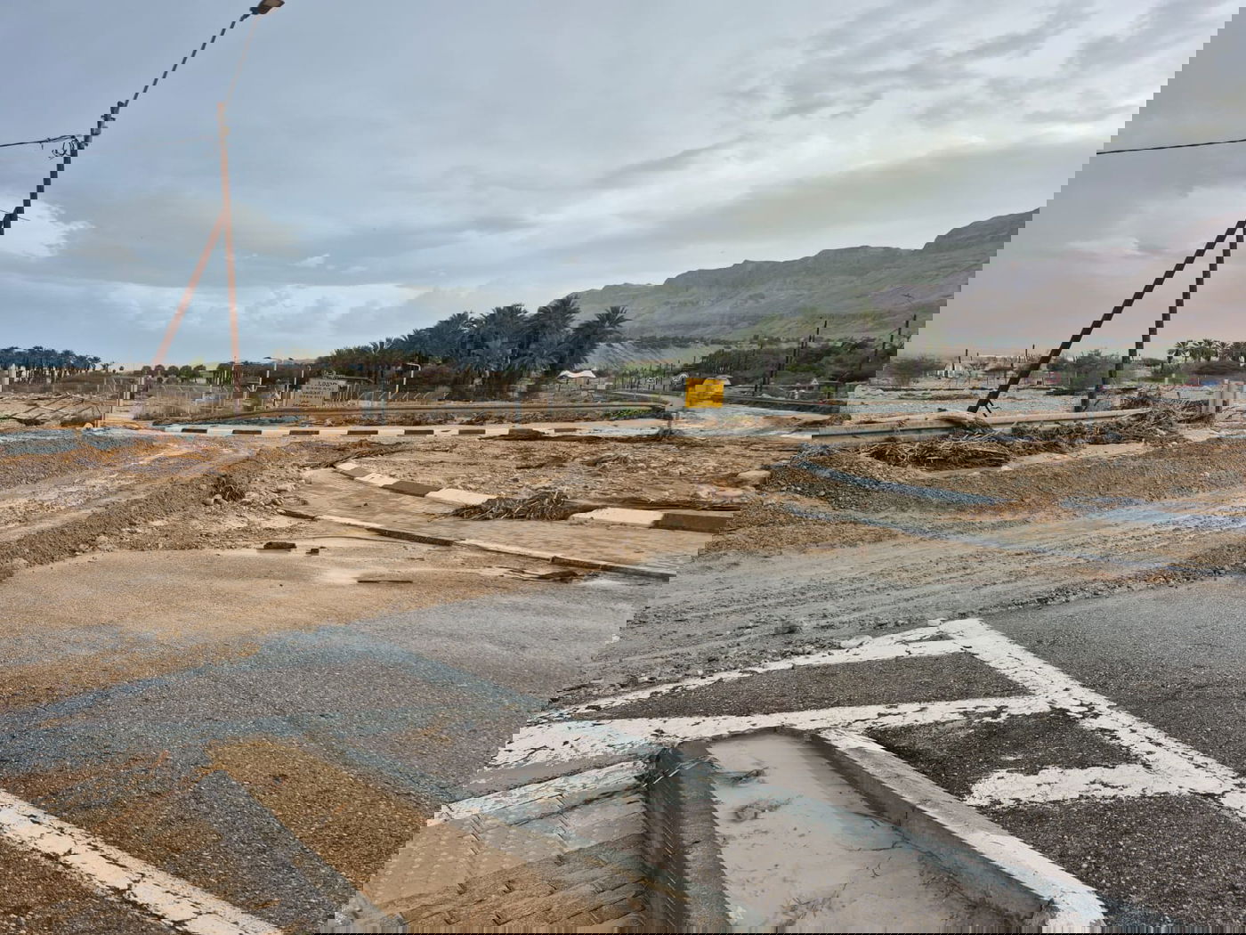 סחף בכניסה לשמורת הטבע עין גדי